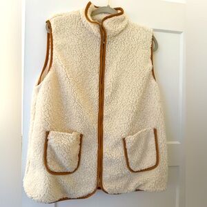 SHEIN Faux Shearling Zip Vest